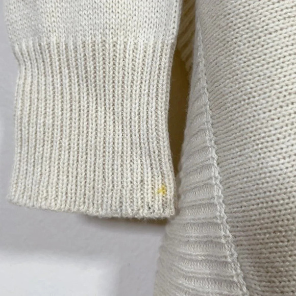 RD STYLE PONCHO OVERSIZED SWEATER IN CREAM COLOR - Picture 14 of 15